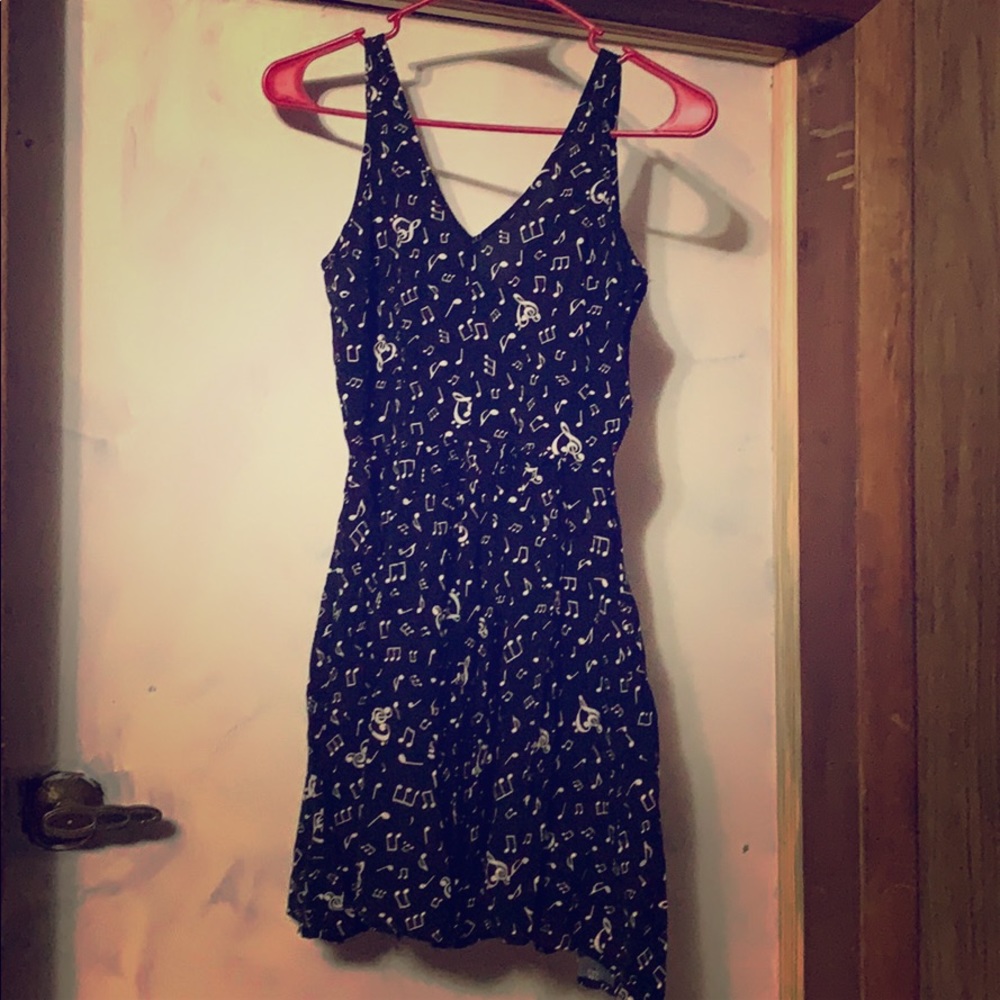 PERFECT music note dress 😍🥰